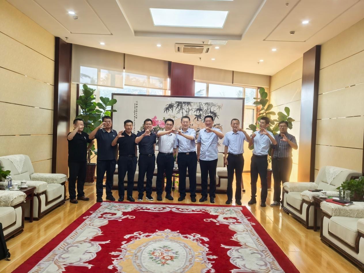 济南市大数据局局长张熙受邀参会
